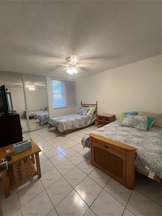 В аренду: $3,300 (3 спален, 2 ванн, 1400 Квадратных фут)