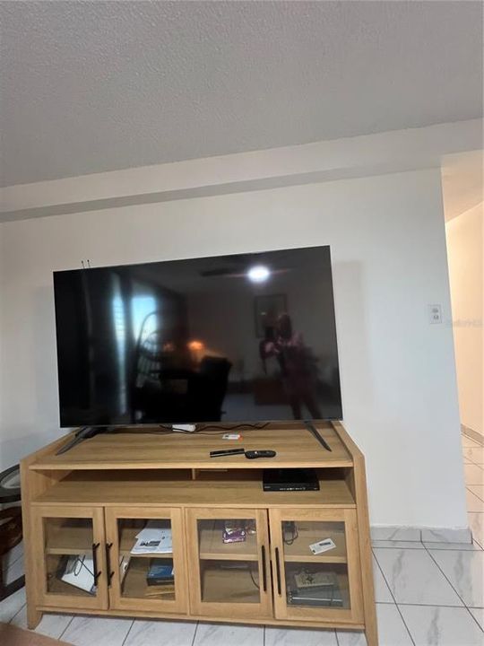 В аренду: $3,300 (3 спален, 2 ванн, 1400 Квадратных фут)