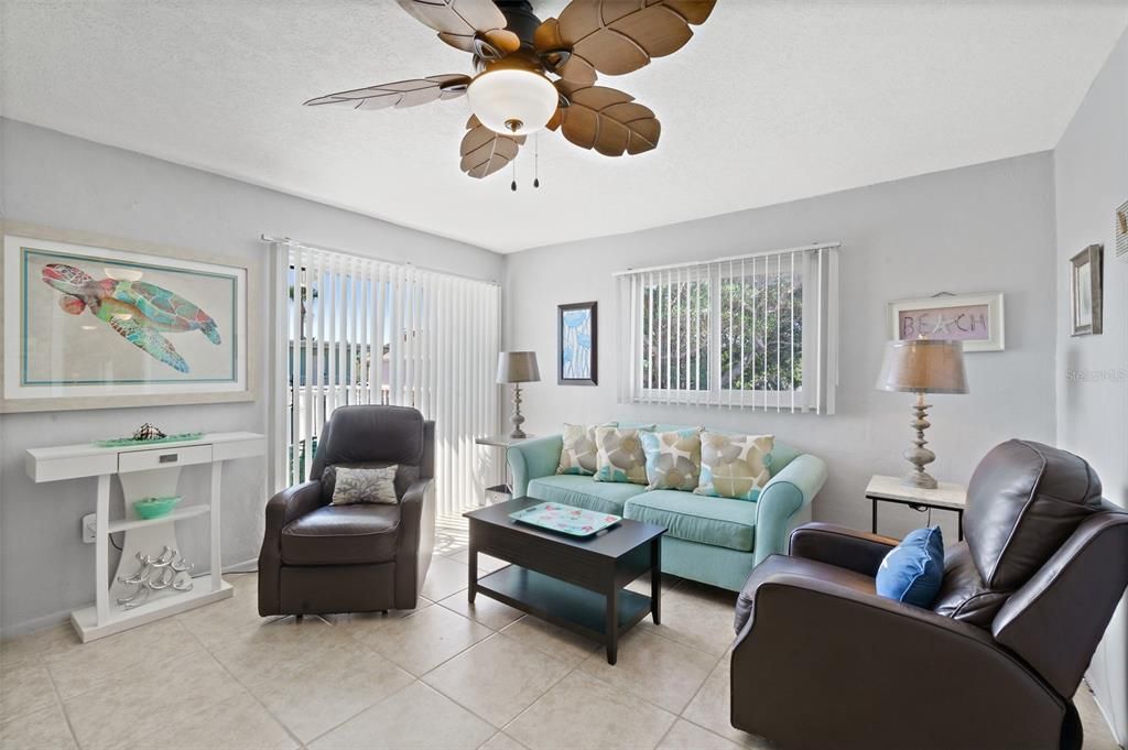 待售: $198,000 (1 贝兹, 1 浴室, 480 平方英尺)