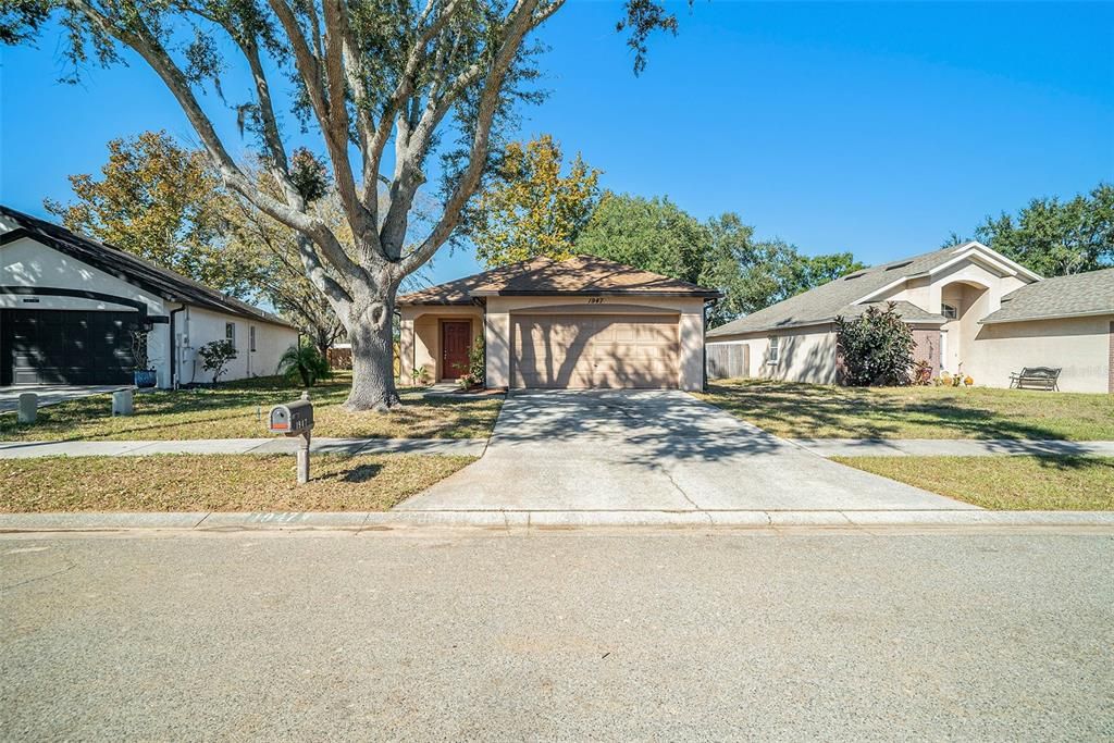 En Venta: $323,000 (3 camas, 2 baños, 1254 Pies cuadrados)