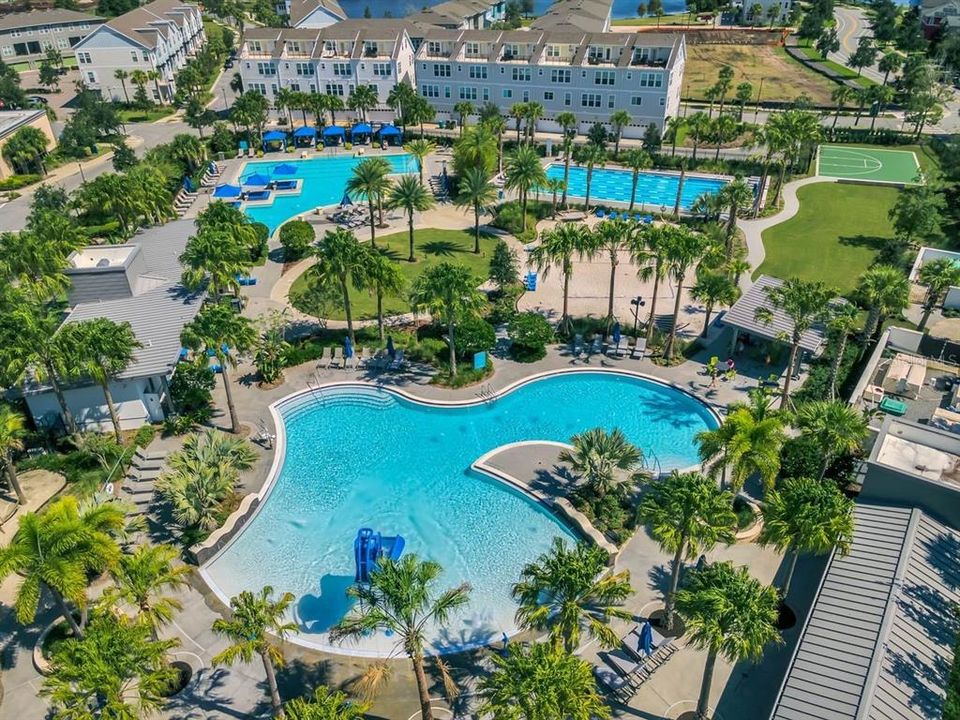 合同活跃: $650,000 (3 贝兹, 2 浴室, 1966 平方英尺)