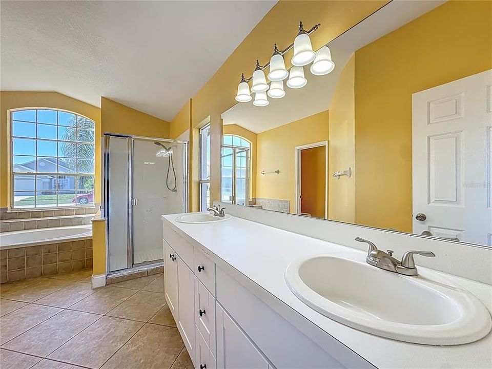 待售: $361,000 (3 贝兹, 2 浴室, 1644 平方英尺)