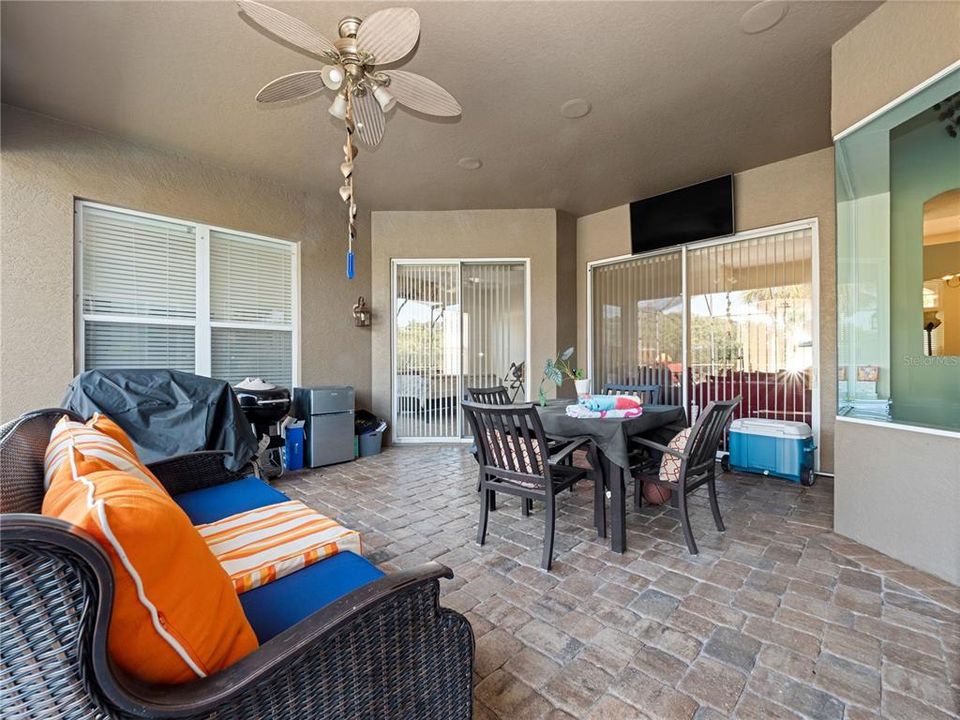 Active With Contract: $723,500 (5 beds, 3 baths, 2970 Square Feet)