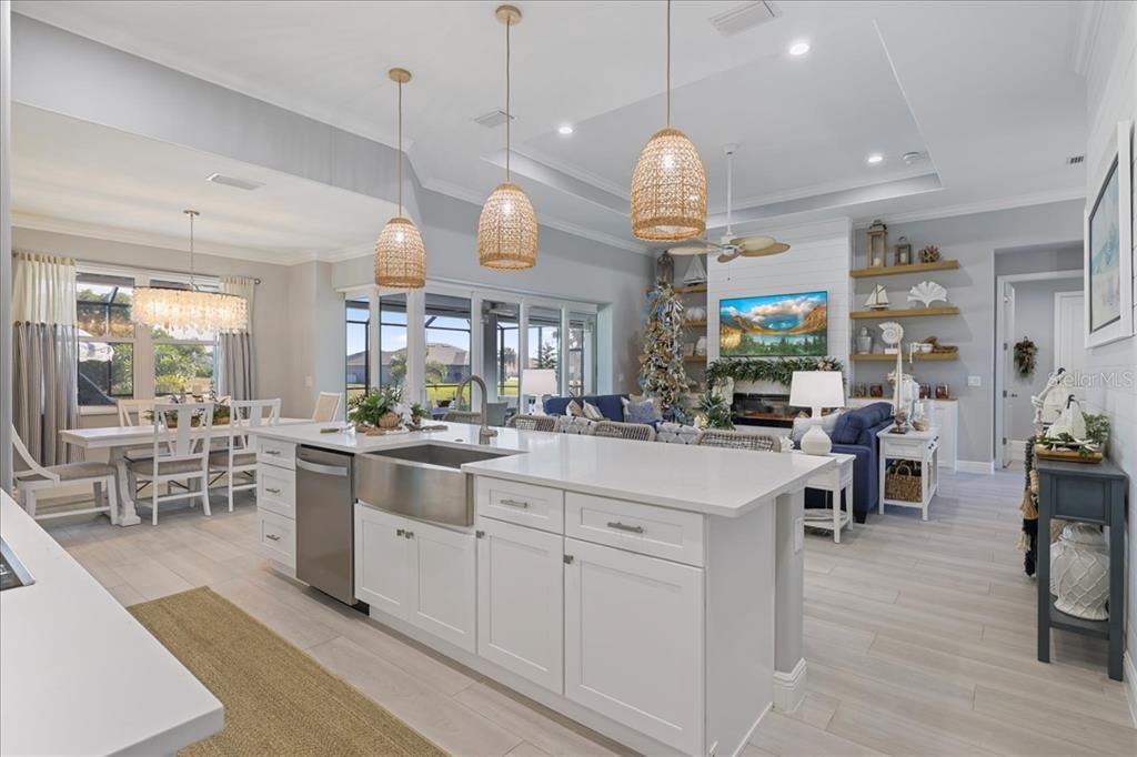 待售: $729,900 (3 贝兹, 3 浴室, 2244 平方英尺)