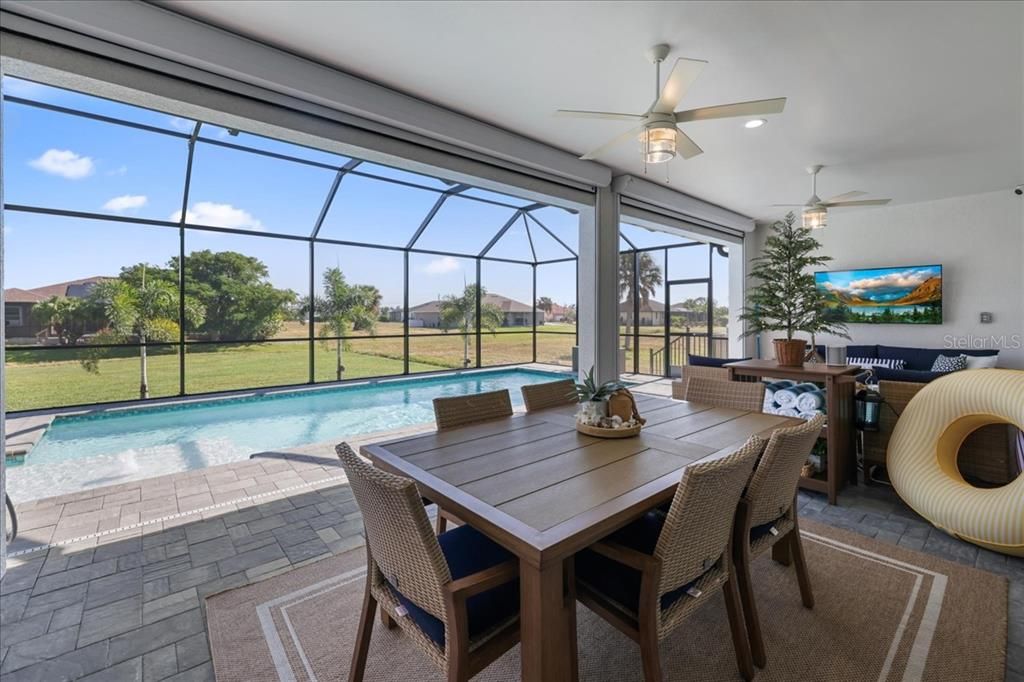 待售: $729,900 (3 贝兹, 3 浴室, 2244 平方英尺)