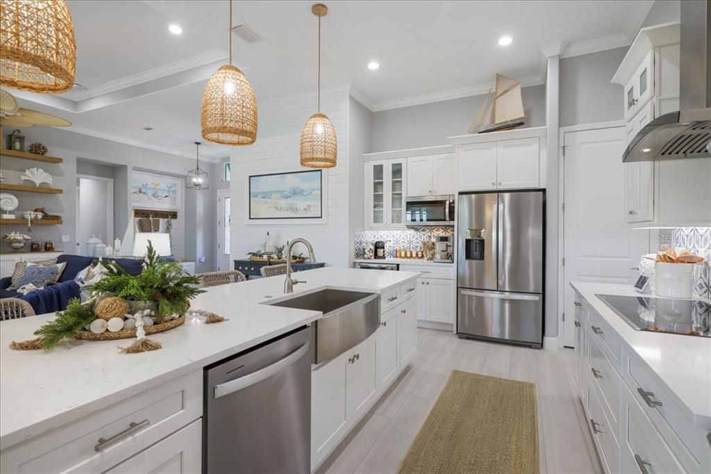 待售: $729,900 (3 贝兹, 3 浴室, 2244 平方英尺)