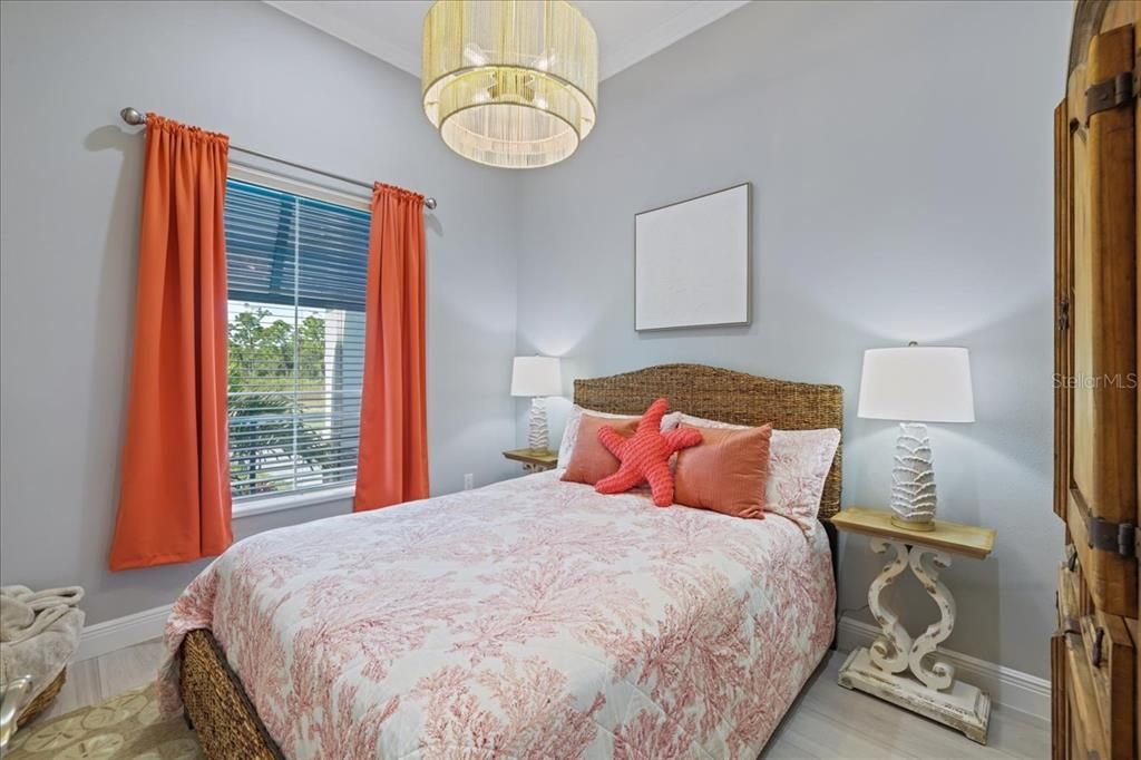 待售: $729,900 (3 贝兹, 3 浴室, 2244 平方英尺)