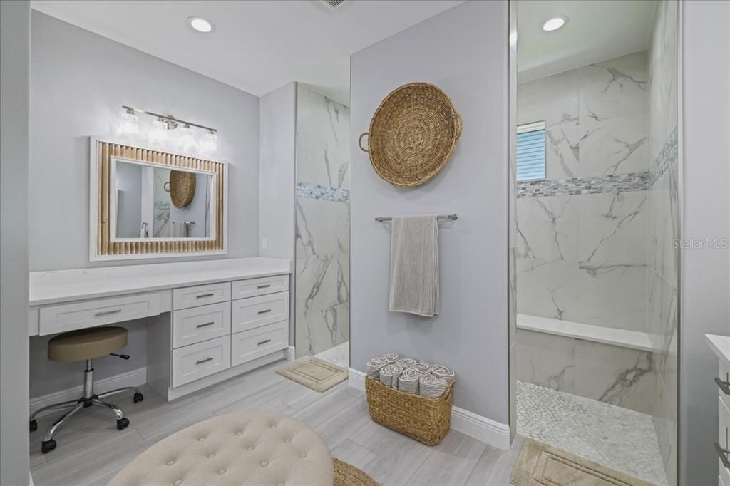 待售: $729,900 (3 贝兹, 3 浴室, 2244 平方英尺)