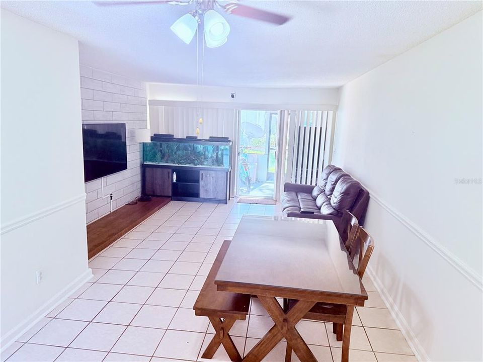 В аренду: $1,250 (2 спален, 1 ванн, 1164 Квадратных фут)