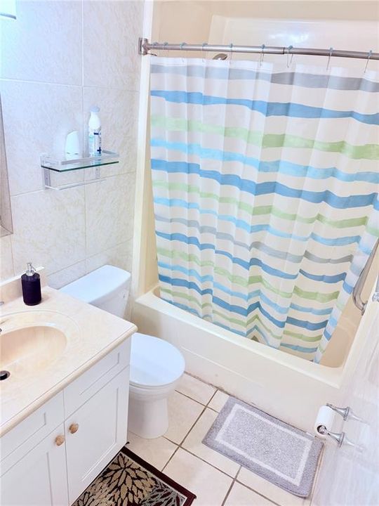 В аренду: $1,250 (2 спален, 1 ванн, 1164 Квадратных фут)