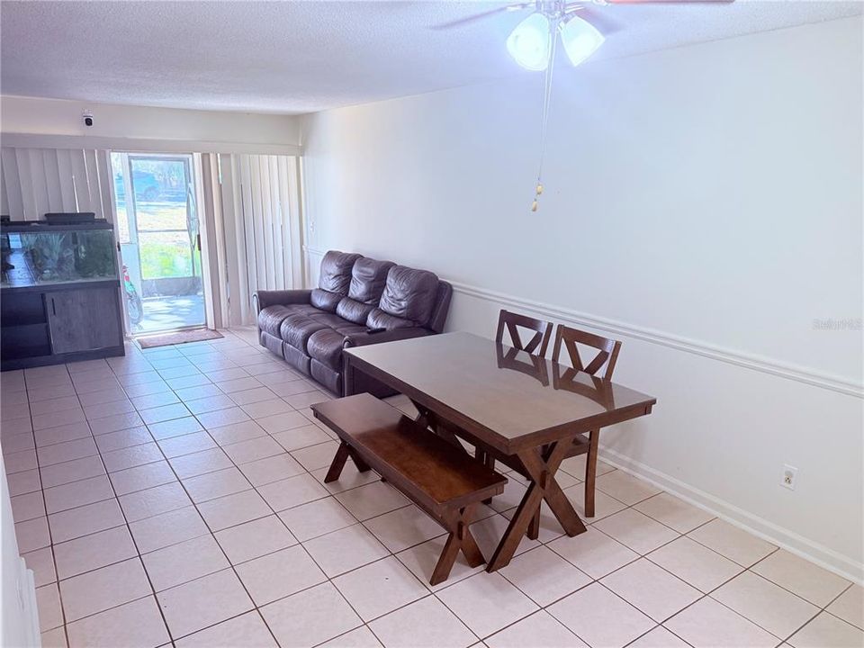 В аренду: $1,250 (2 спален, 1 ванн, 1164 Квадратных фут)