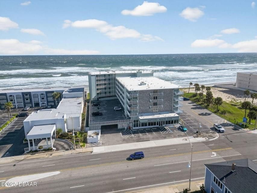 For Sale: $120,000 (0 beds, 1 baths, 530 Square Feet)