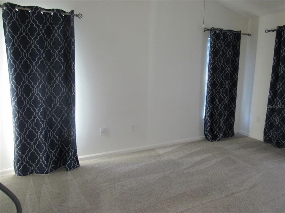 For Sale: $225,000 (2 beds, 2 baths, 1395 Square Feet)