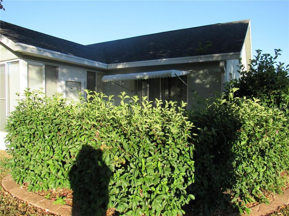 For Sale: $225,000 (2 beds, 2 baths, 1395 Square Feet)