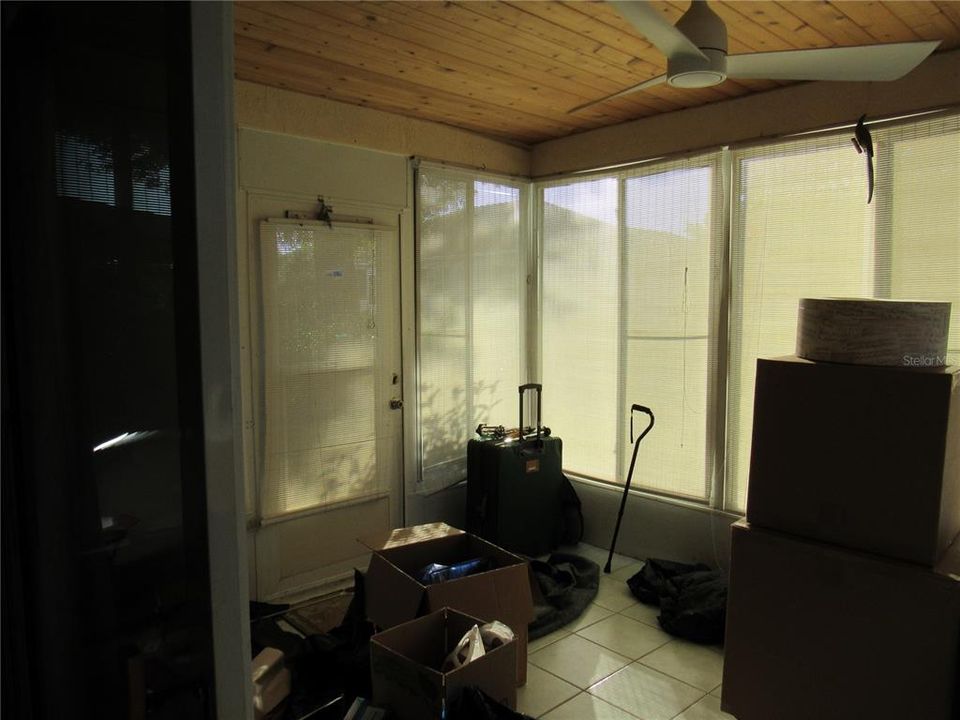 For Sale: $225,000 (2 beds, 2 baths, 1395 Square Feet)