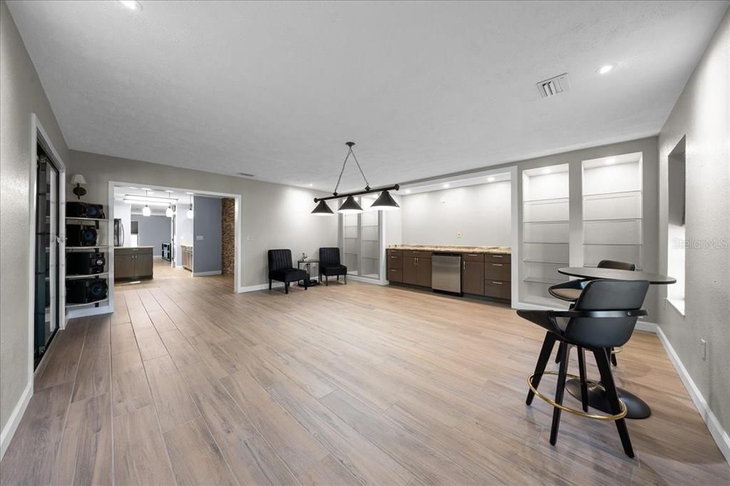 待售: $485,000 (3 贝兹, 2 浴室, 2498 平方英尺)