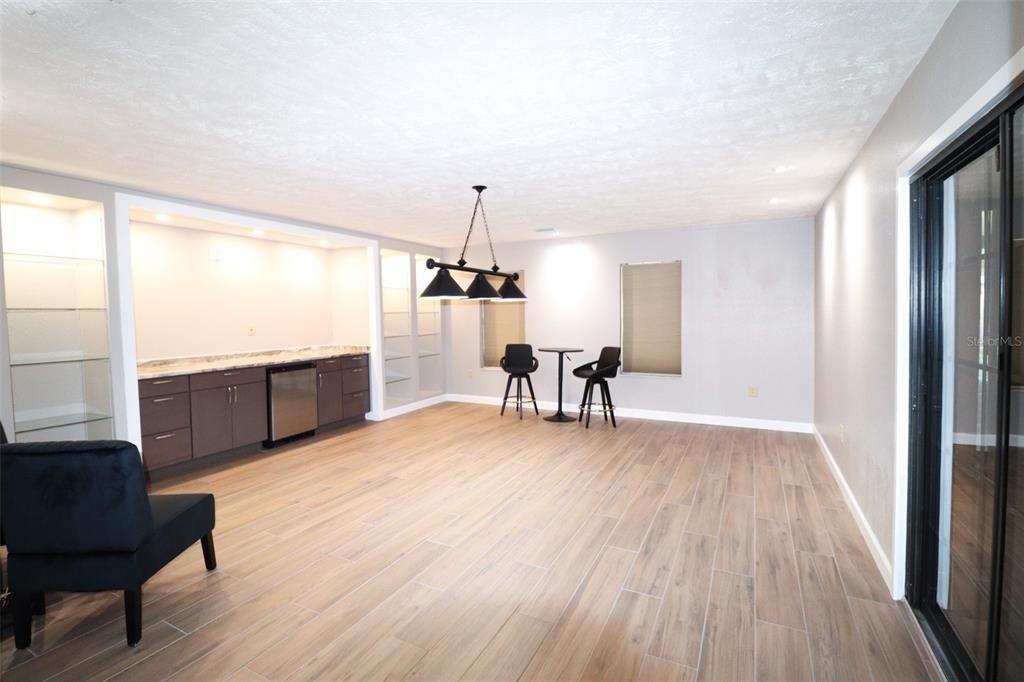 待售: $485,000 (3 贝兹, 2 浴室, 2498 平方英尺)