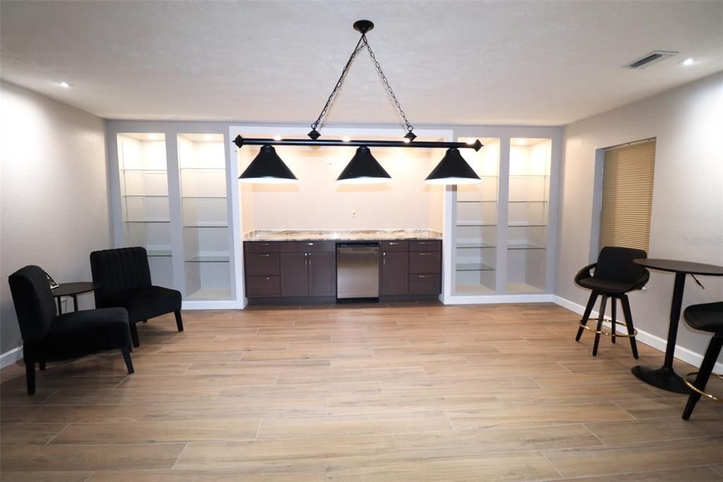 待售: $485,000 (3 贝兹, 2 浴室, 2498 平方英尺)