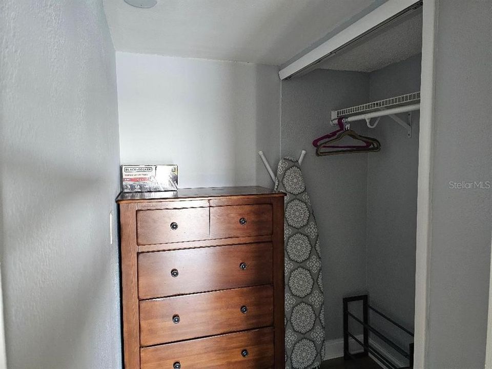 出租: $2,000 (1 贝兹, 1 浴室, 400 平方英尺)