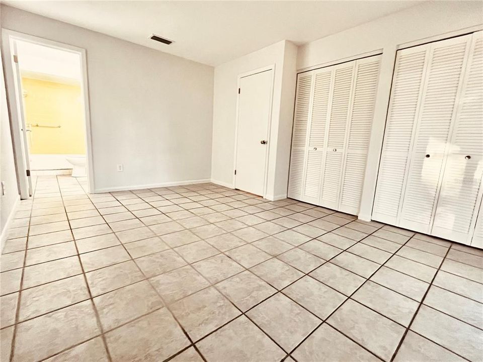 Под контрактом: $385,600 (3 спален, 2 ванн, 1404 Квадратных фут)