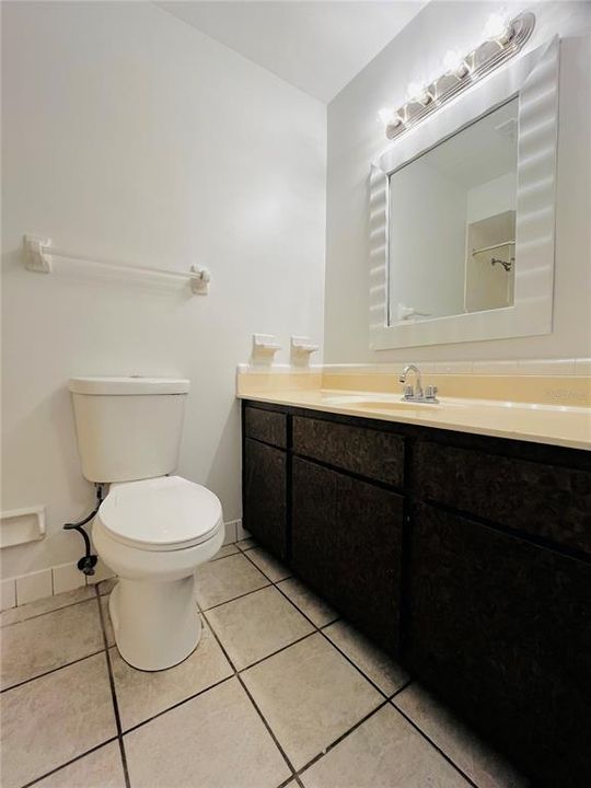 Под контрактом: $385,600 (3 спален, 2 ванн, 1404 Квадратных фут)