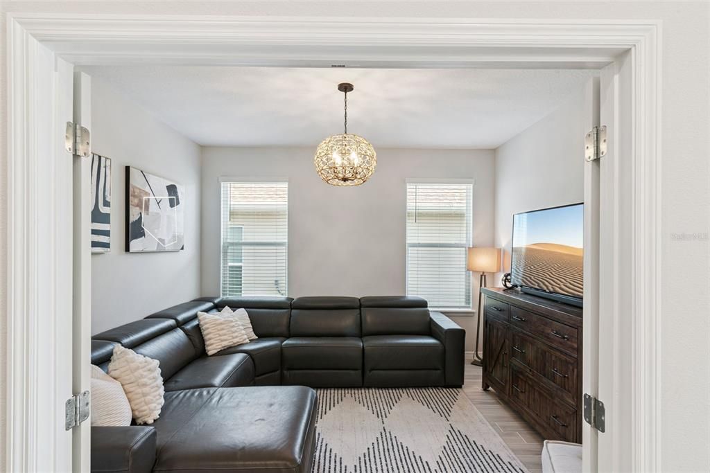 For Sale: $565,000 (4 beds, 3 baths, 2399 Square Feet)