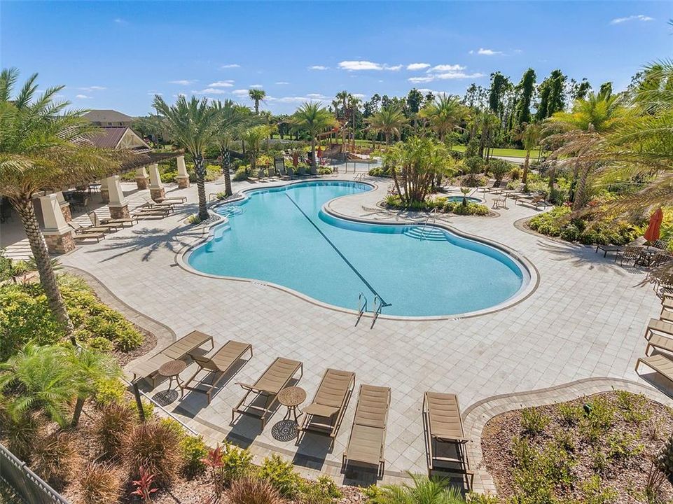 For Sale: $565,000 (4 beds, 3 baths, 2399 Square Feet)