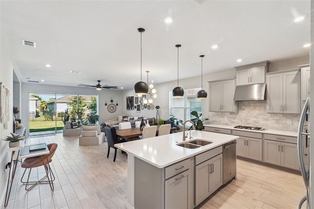 For Sale: $565,000 (4 beds, 3 baths, 2399 Square Feet)