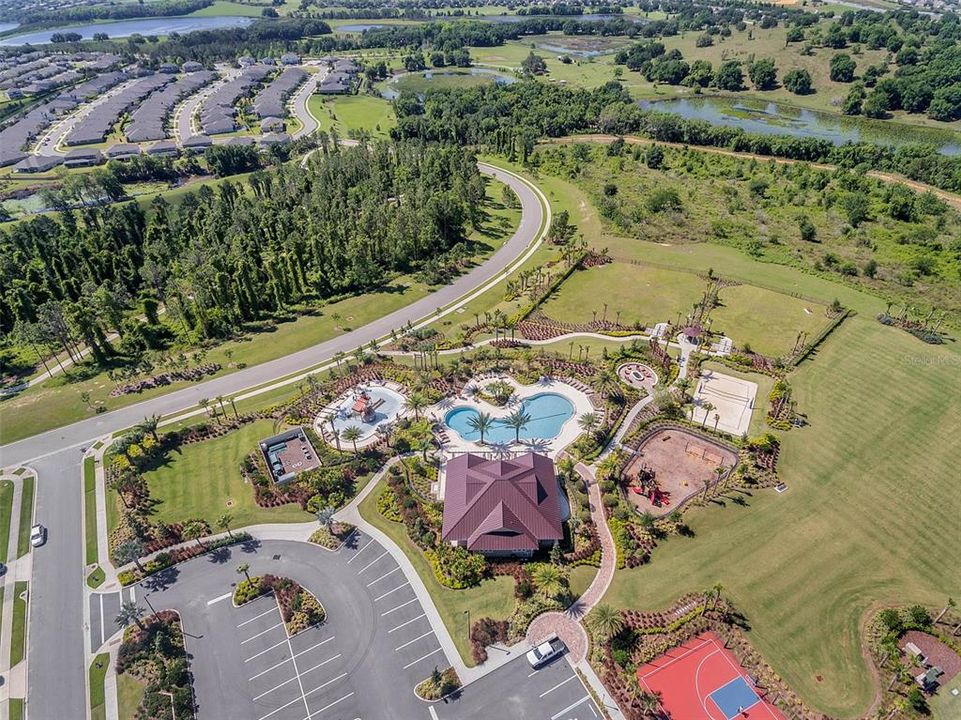 For Sale: $565,000 (4 beds, 3 baths, 2399 Square Feet)