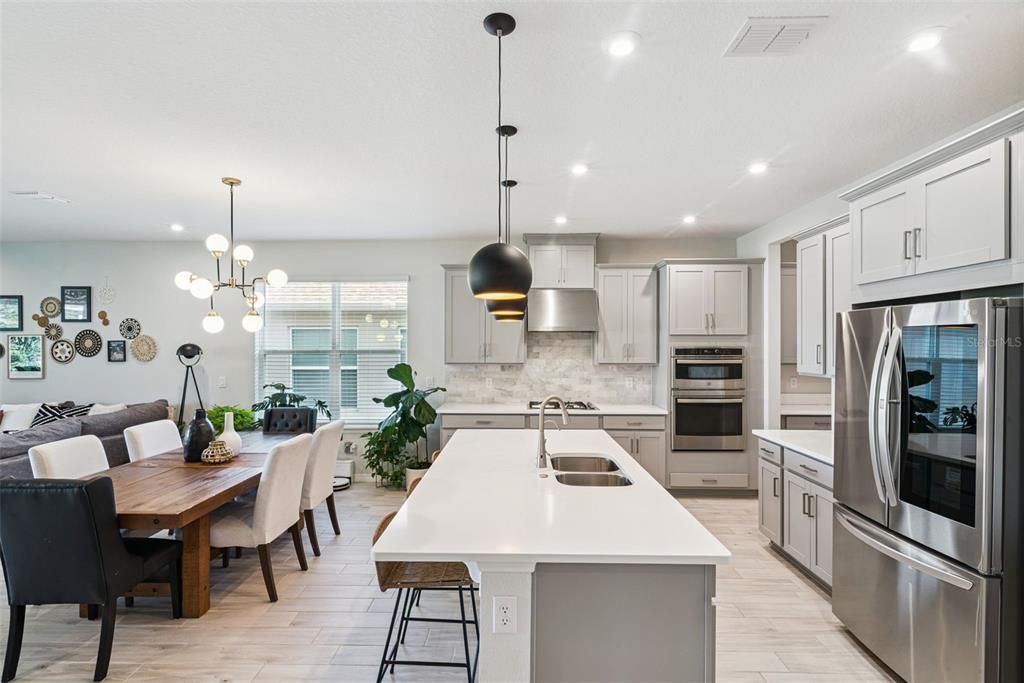 For Sale: $565,000 (4 beds, 3 baths, 2399 Square Feet)