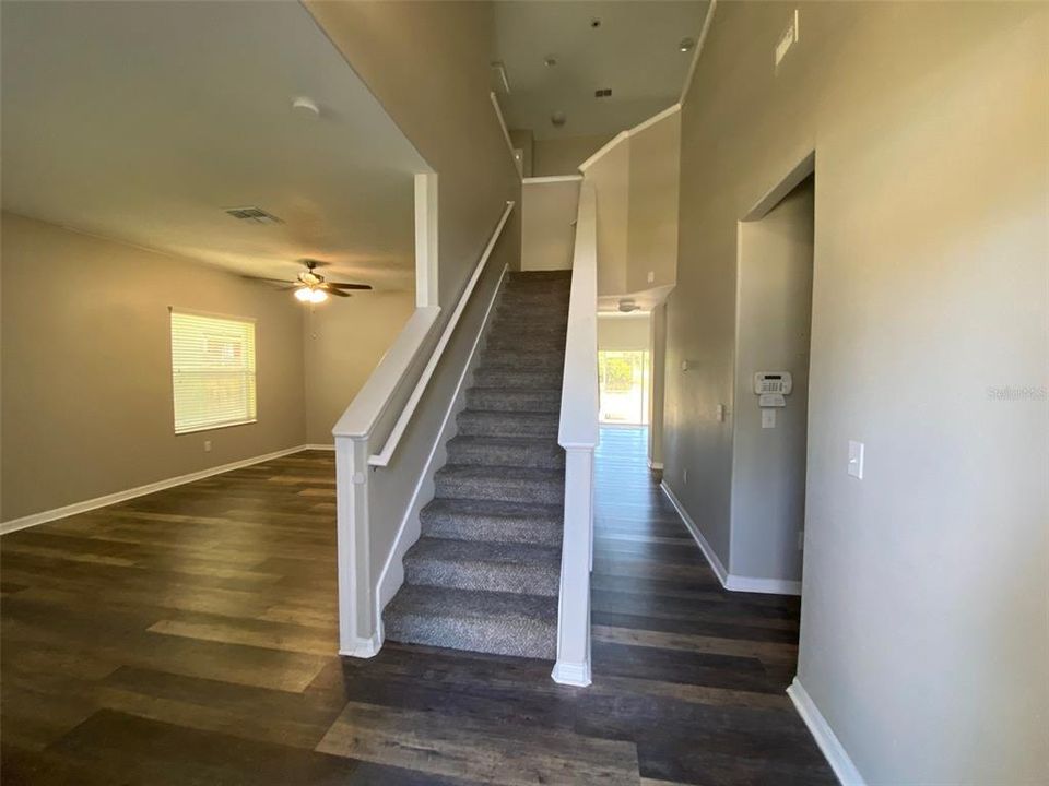 В аренду: $2,800 (6 спален, 3 ванн, 3023 Квадратных фут)