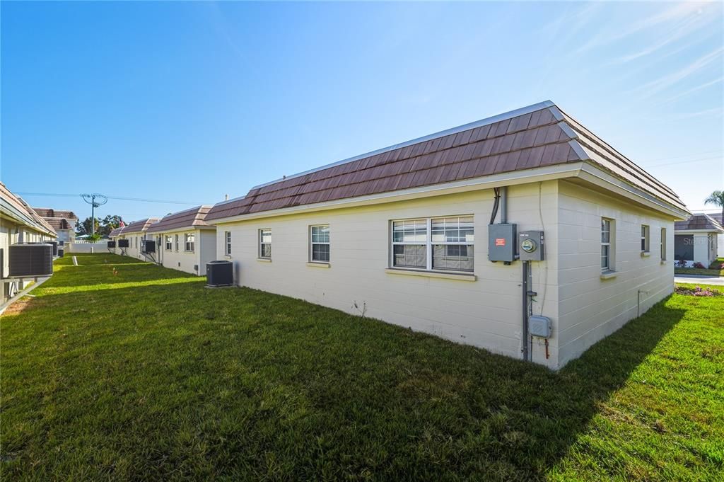 待售: $699,000 (2 贝兹, 2 浴室, 1101 平方英尺)