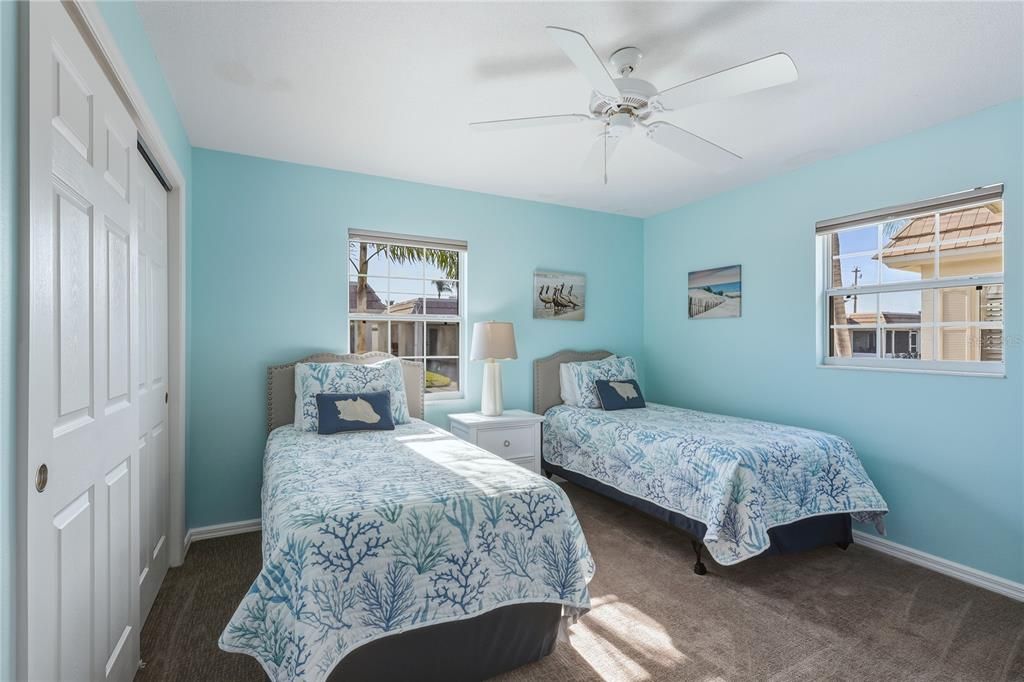 待售: $699,000 (2 贝兹, 2 浴室, 1101 平方英尺)