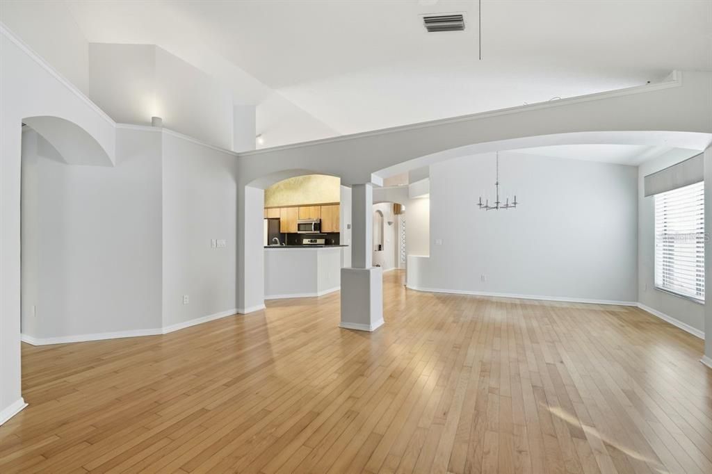 На продажу: $420,000 (3 спален, 2 ванн, 1769 Квадратных фут)