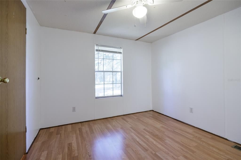 На продажу: $235,000 (3 спален, 2 ванн, 1248 Квадратных фут)