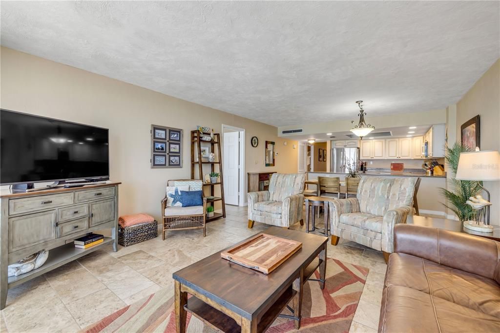 En Venta: $719,000 (3 camas, 2 baños, 1449 Pies cuadrados)