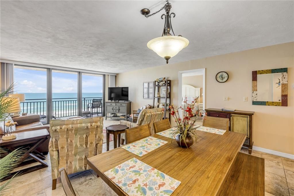 En Venta: $719,000 (3 camas, 2 baños, 1449 Pies cuadrados)