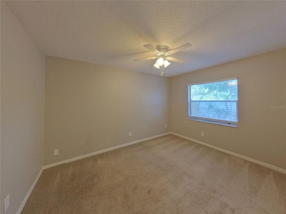 出租: $1,939 (4 贝兹, 2 浴室, 1491 平方英尺)