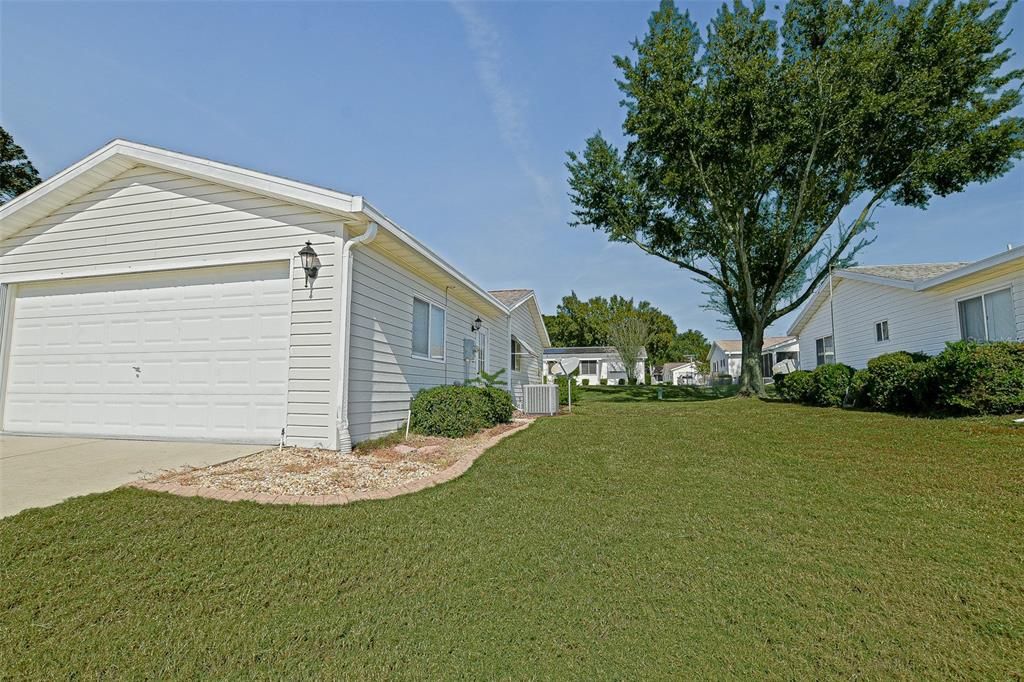 На продажу: $227,900 (2 спален, 2 ванн, 1248 Квадратных фут)