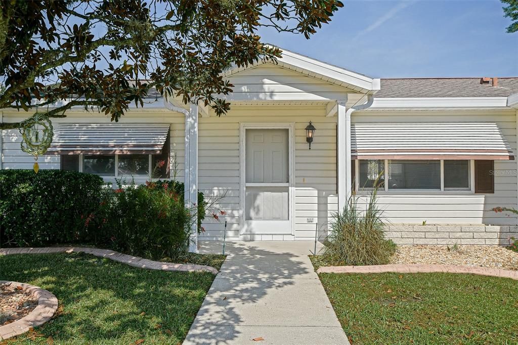 На продажу: $227,900 (2 спален, 2 ванн, 1248 Квадратных фут)