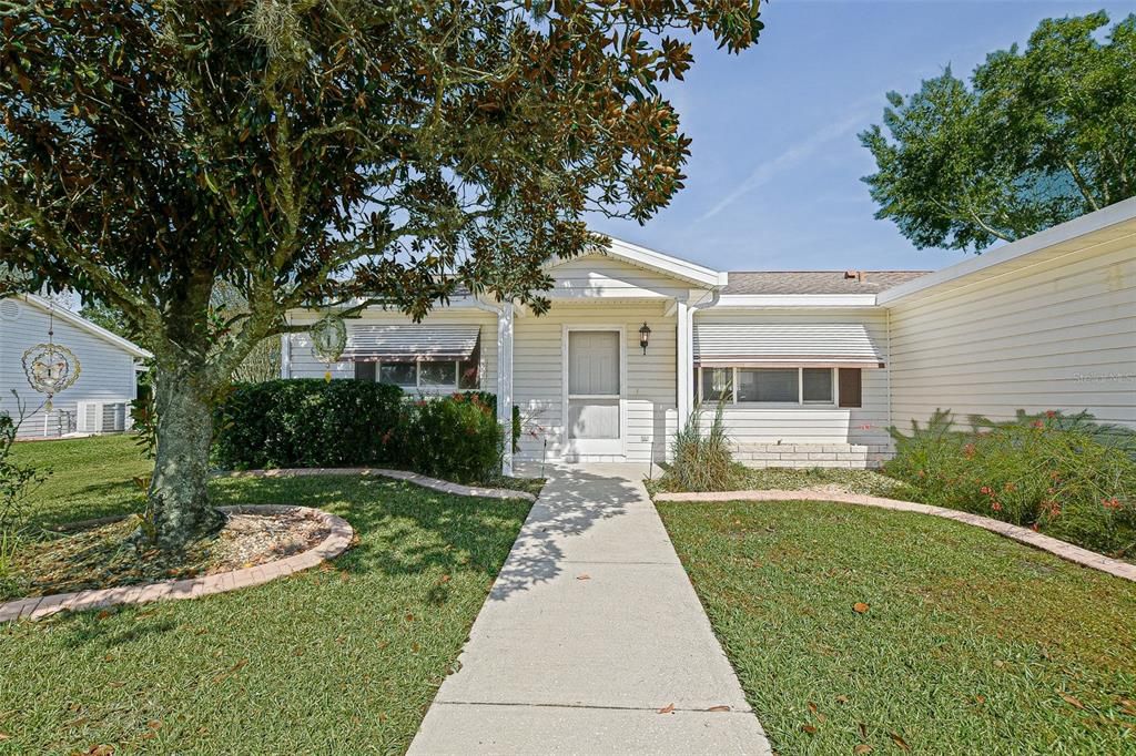 На продажу: $227,900 (2 спален, 2 ванн, 1248 Квадратных фут)