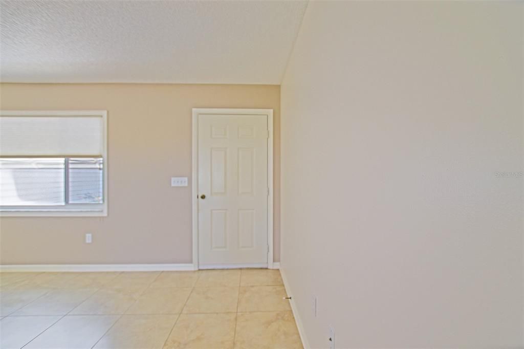 На продажу: $227,900 (2 спален, 2 ванн, 1248 Квадратных фут)