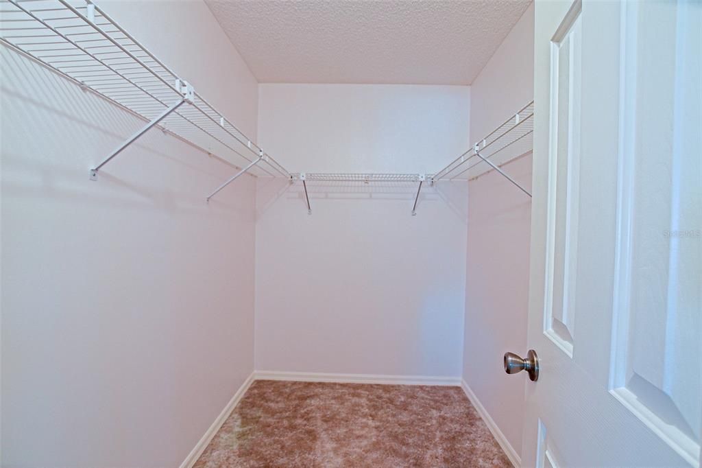 На продажу: $227,900 (2 спален, 2 ванн, 1248 Квадратных фут)