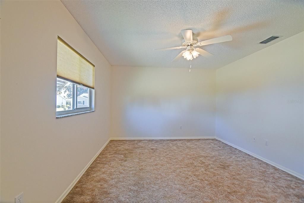 На продажу: $227,900 (2 спален, 2 ванн, 1248 Квадратных фут)