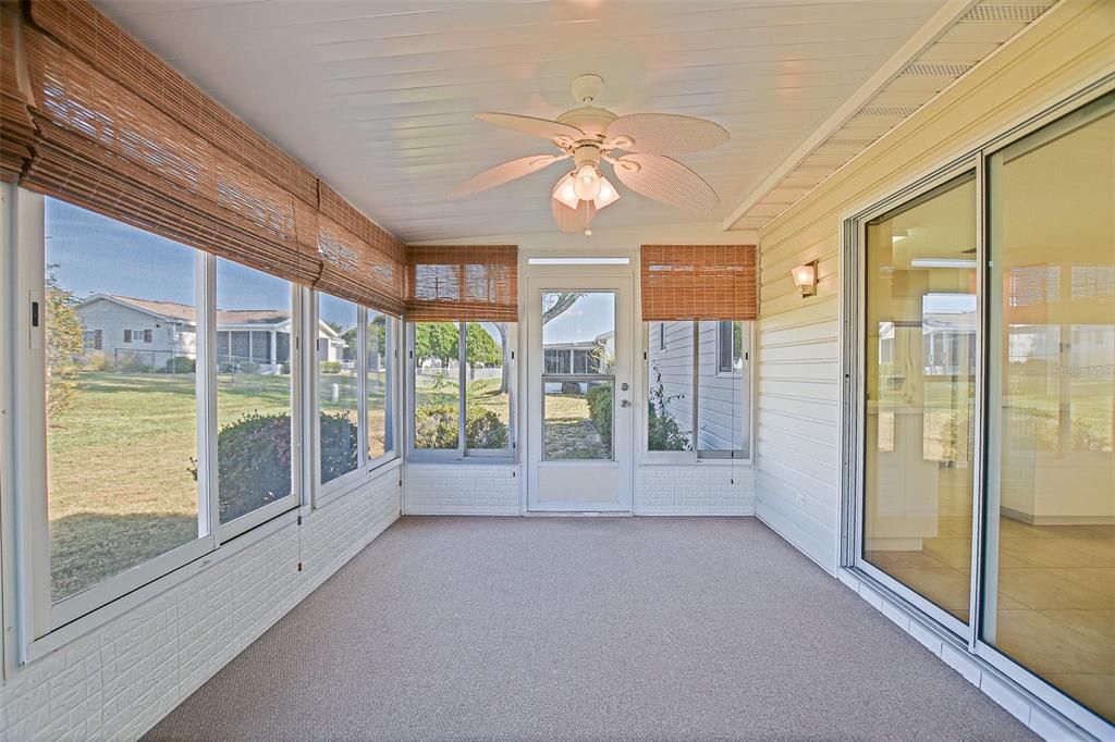 На продажу: $227,900 (2 спален, 2 ванн, 1248 Квадратных фут)