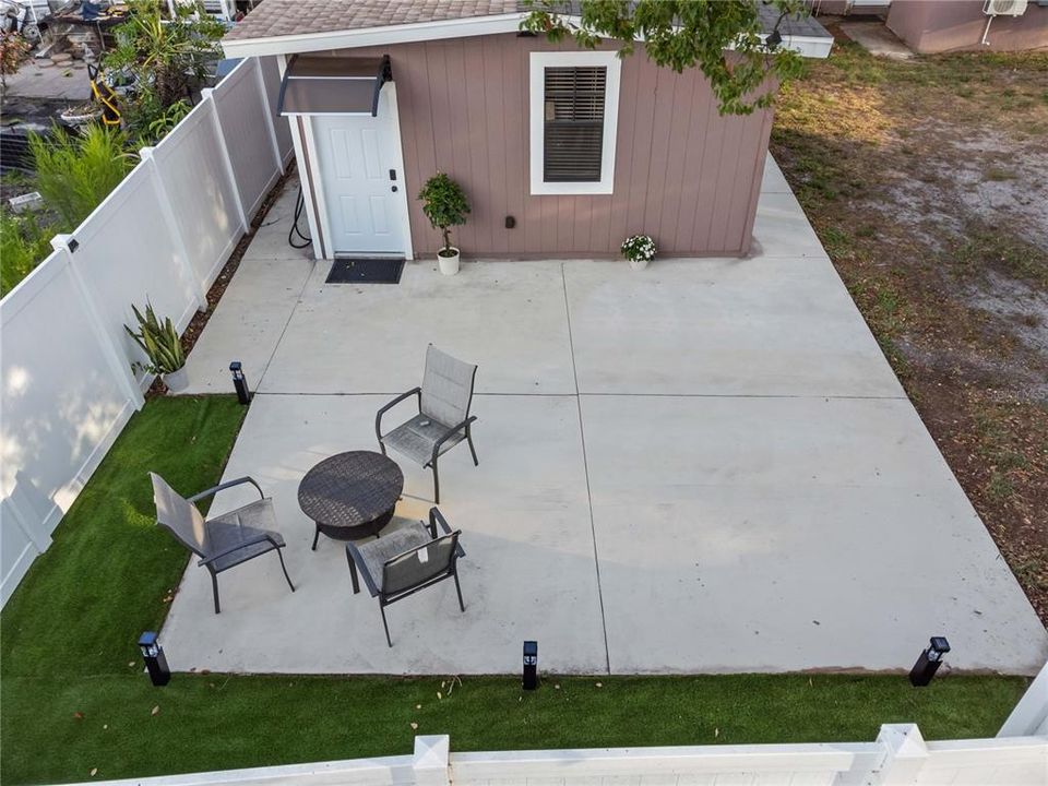 For Rent: $1,250 (1 beds, 1 baths, 400 Square Feet)