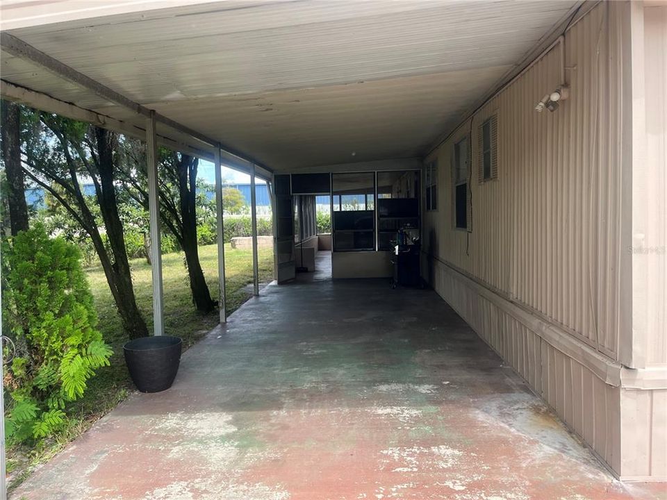 出租: $1,867 (3 贝兹, 1 浴室, 882 平方英尺)