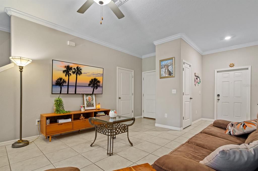 En Venta: $299,999 (3 camas, 2 baños, 1634 Pies cuadrados)