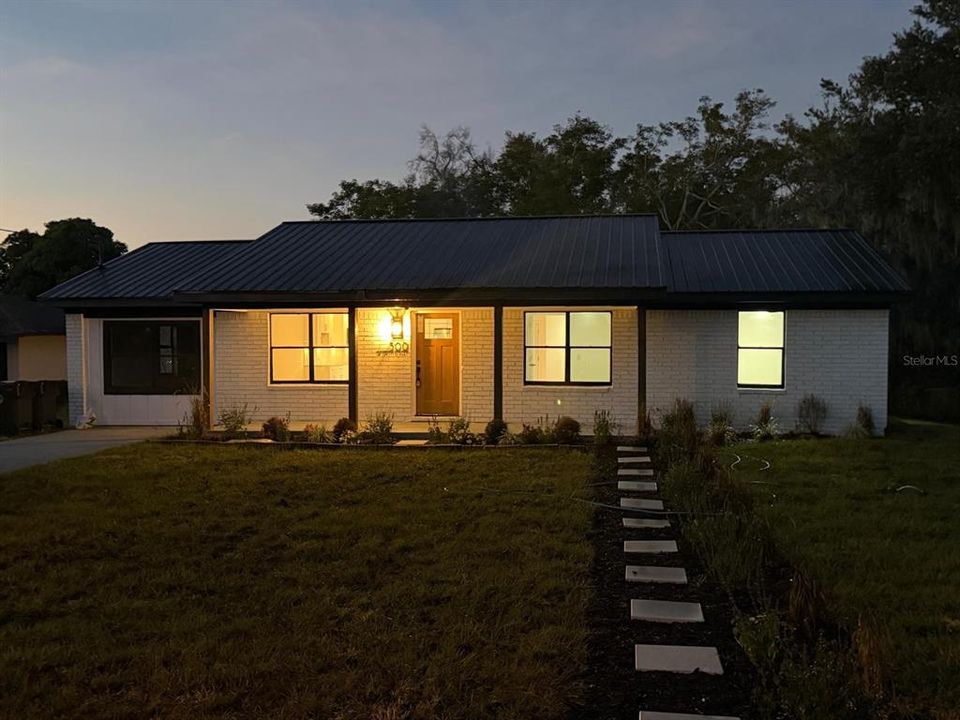 待售: $248,900 (3 贝兹, 2 浴室, 1080 平方英尺)