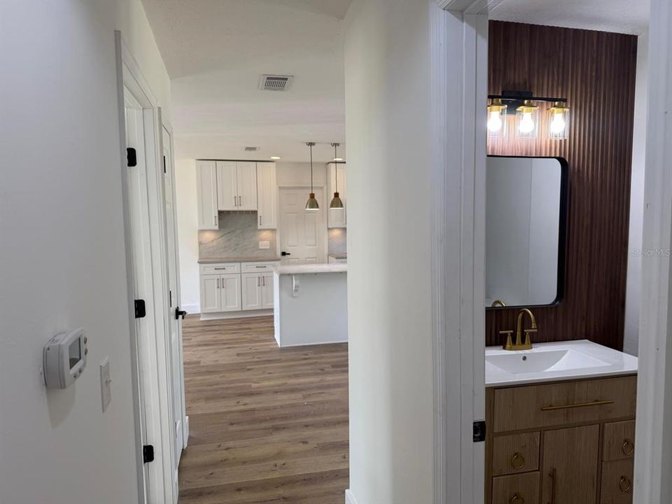 待售: $248,900 (3 贝兹, 2 浴室, 1080 平方英尺)